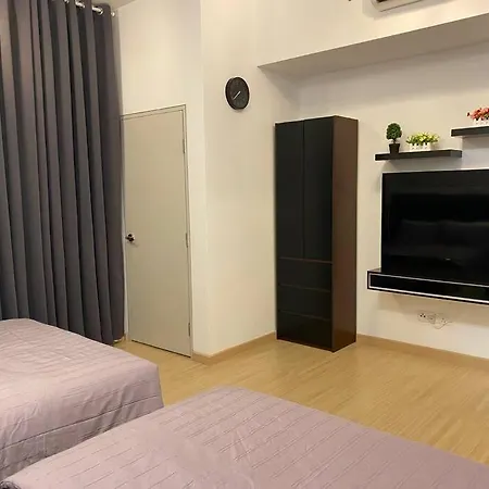 Dsara Sungai Buloh Sentral Mrt Studio Home With Two Free Parking Exterior photo