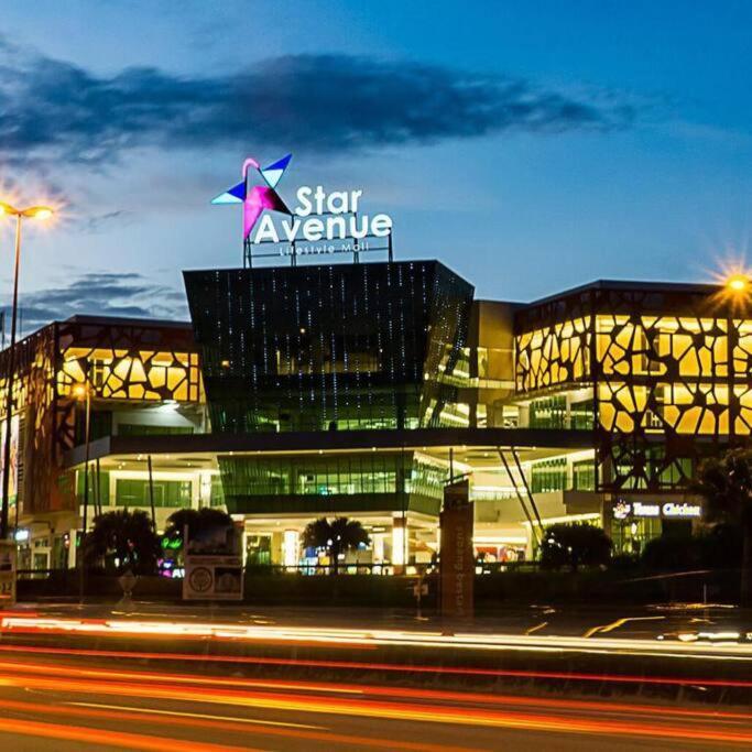 Apartment Dsara Sentral Mrt With Two Free Parking Sungai Buloh