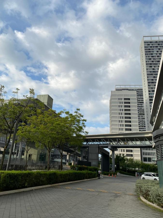 Dsara Sentral Mrt With Two Free Parking Apartment Sungai Buloh